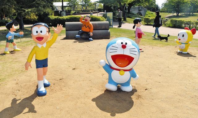 [日本] 煥然一新！高岡市為「哆啦A夢雕像」洗香香 重歸「哆啦A夢散步道」與「童話之森」