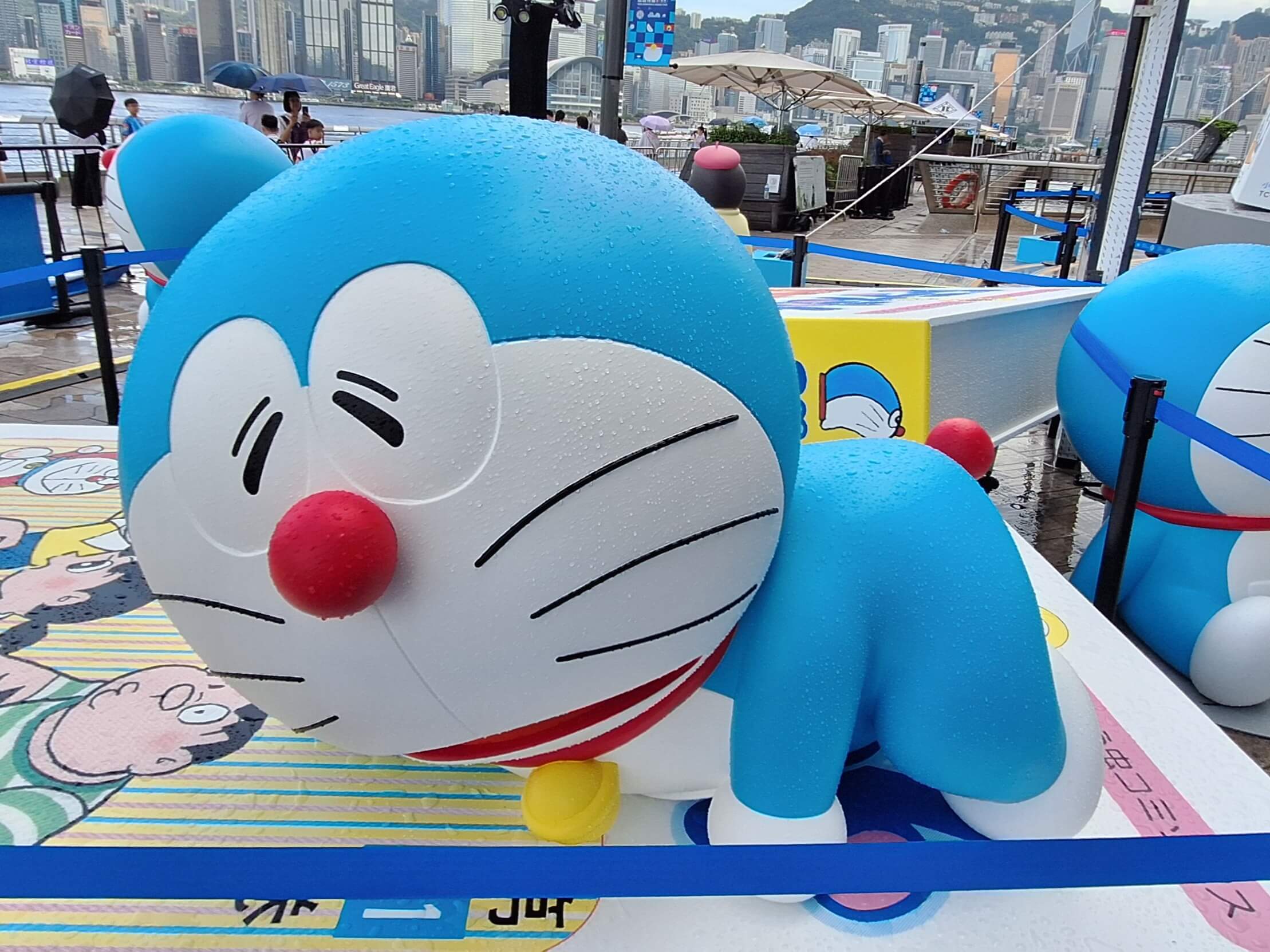 [雕塑] 側臥睡著的多啦A夢（横向きで寝ているドラえもん，Doraemon lying down）