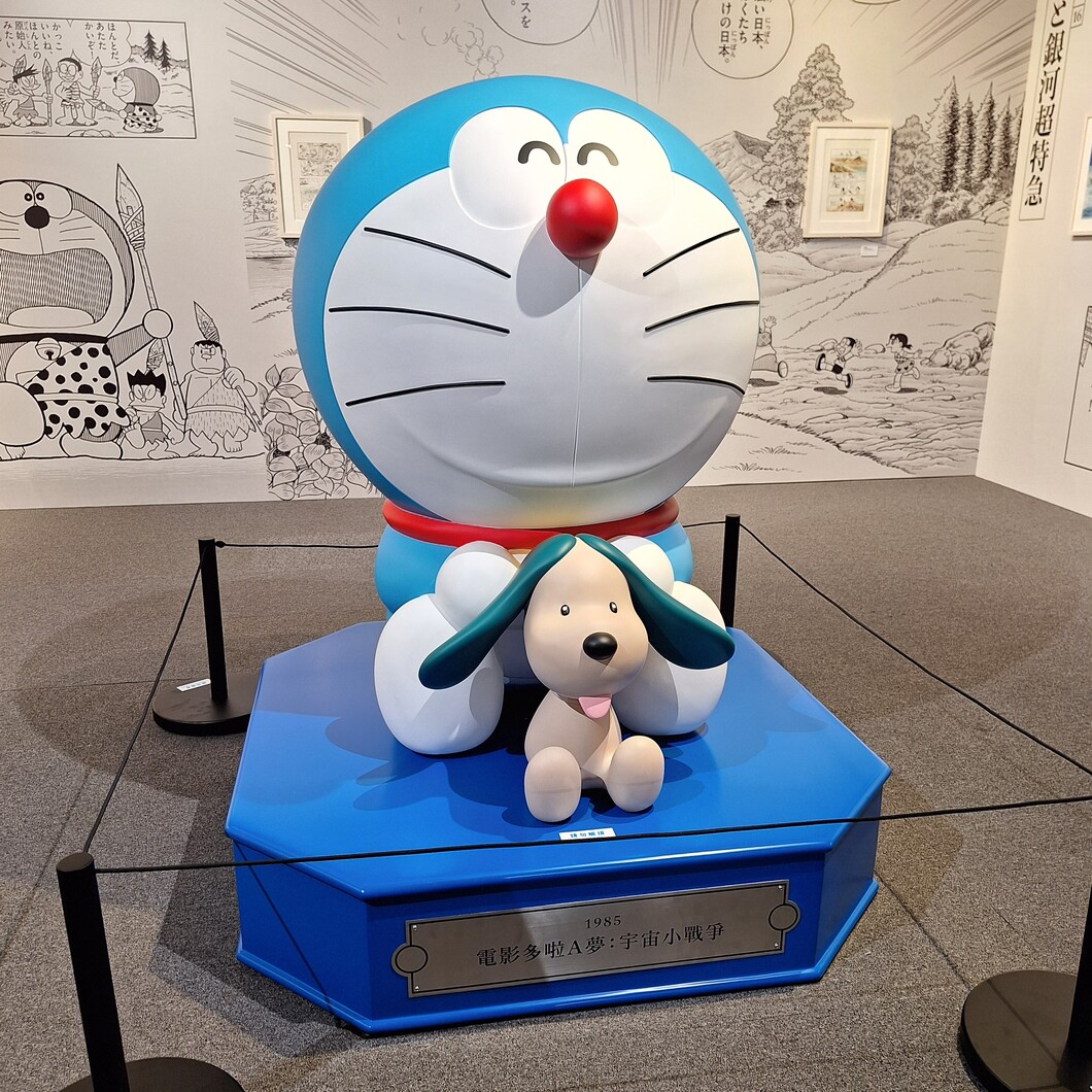 [雕塑] 《電影多啦A夢：宇宙小戰爭》（『映画ドラえもん のび太の宇宙小戦争』，Doraemon the Movie: Nobita’s Little Star Wars）