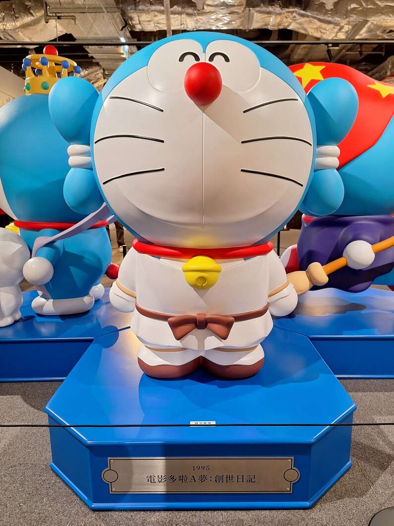 [雕塑] 《電影多啦A夢：創世日記》（『映画ドラえもん のび太の創世日記』，Doraemon the Movie: Nobita’s Diary of the Creation of the World）