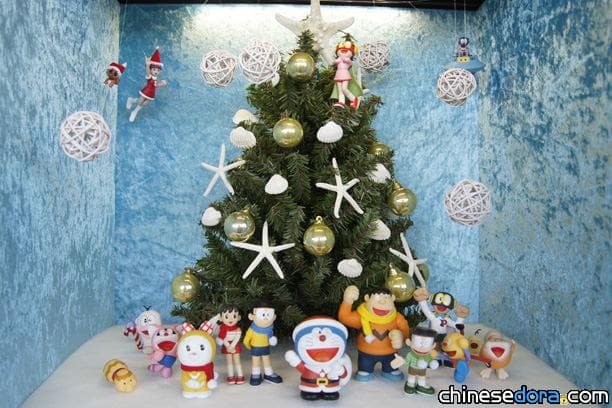 [日本] 2棵耶誕樹讓藤子．F．不二雄博物館氣氛滿點 耶誕樹裡還藏著迷你哆啦A夢!