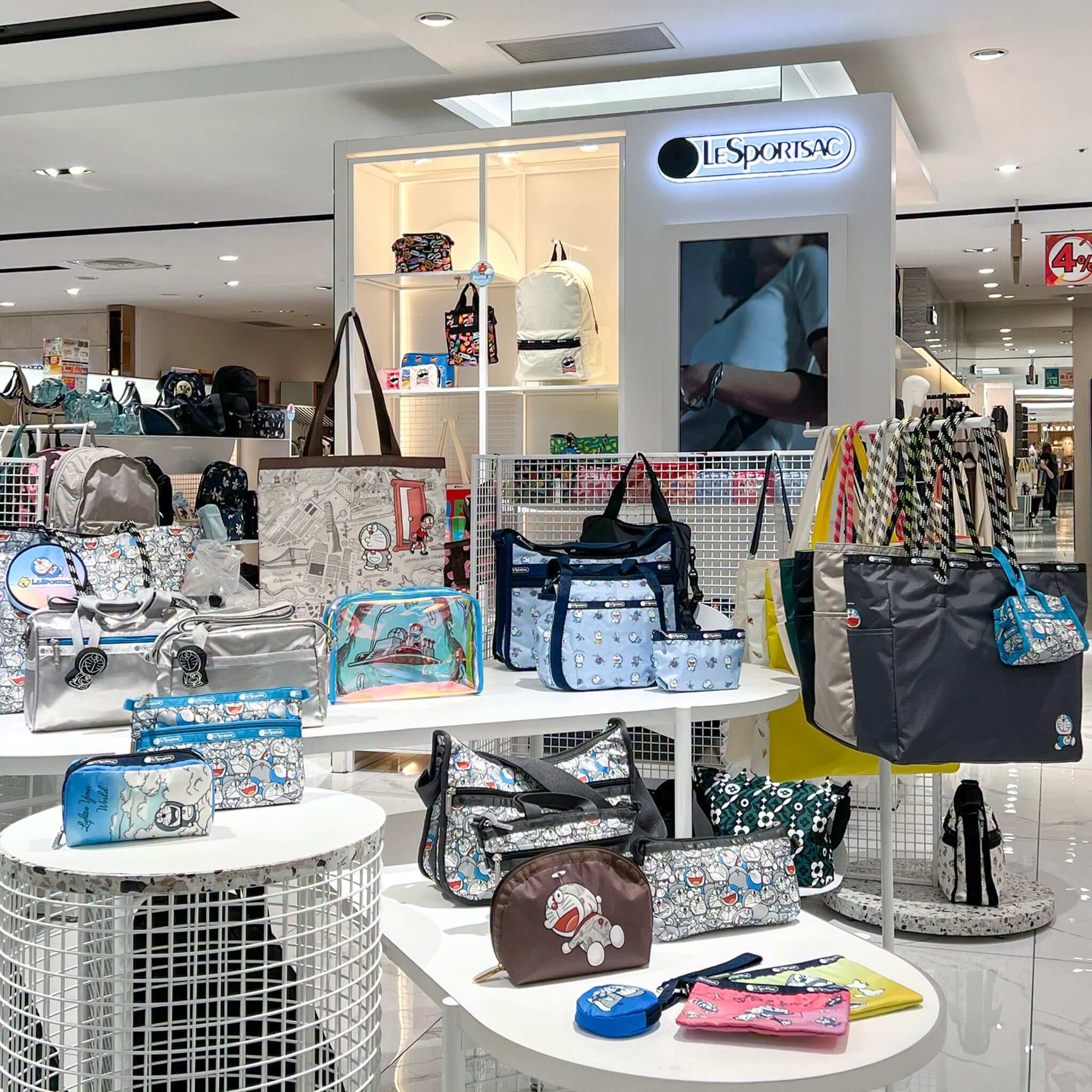 [台灣] LeSportsac 哆啦A夢2026秋季聯名登場！台灣門市陸續現蹤